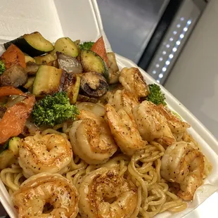 Shrimp hibachi with garlic noodles