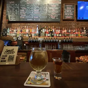 ramen and noodles, interior