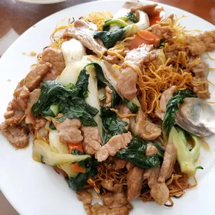 Hong Kong style beef chow mein