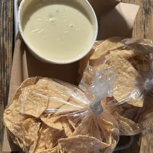 Chips &amp; Queso