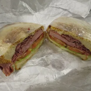 Louie&apos;s Piggy Sandwich (ham, bacon, corned beef)
