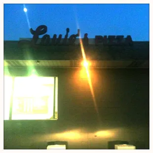 the outside of the restaurant