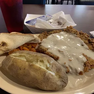 The plate is huge! It makes the cfs look normal but it&apos;s gigantic.