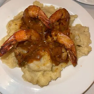 Shrimp and grits w/bbq sauce