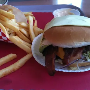 Bacon Avocado Cheeseburger
