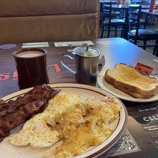 Lovely breakfast spot. Great food and nice service