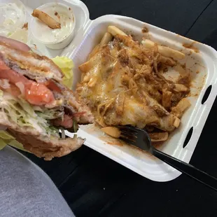 Bomb food  amazing chili cheese Chili Fries and bomb tasting burger !