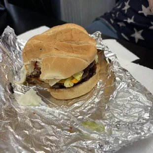 Hickory Bacon Single Cheeseburger