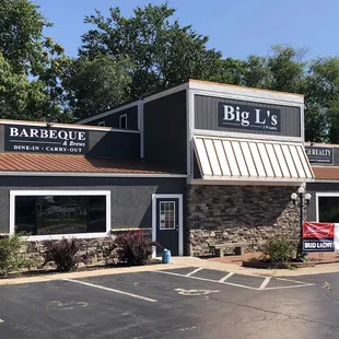 Restaurant Exterior