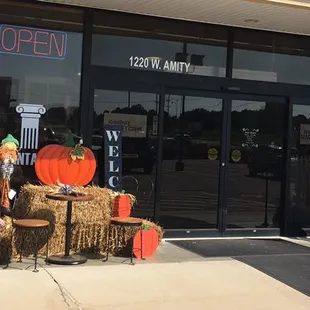 We have 26,000 sq feet of vintage, antiques, home Decor, women's apparel and accessories, And great fines throughout the store!