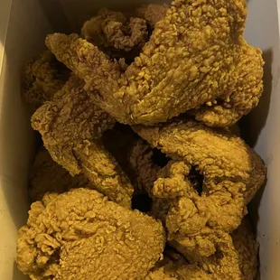 16 pcs fresh and hot fried chicken