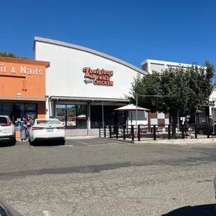Louisiana famous Fried chicken man this place is the spot come and get it come and get it come and get it!!!!!!!!!!!!