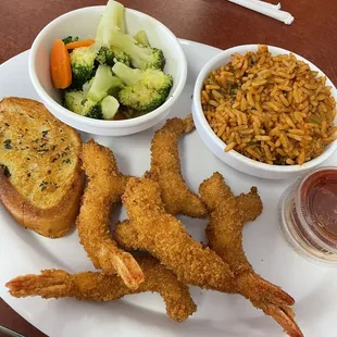 Fried Jumbo Shrimp Jambalaya Rice Mixed Vegetables