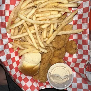 Fish and shrimp basket