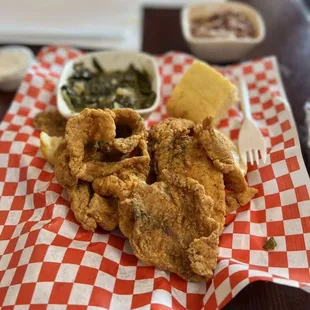 food, chicken wings, chicken, bbq wings, fried chicken, fried chicken wings, poultry, bbq chicken, chicken wings and fried chicken