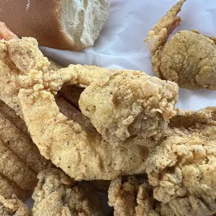 chicken wings and fried chicken, food