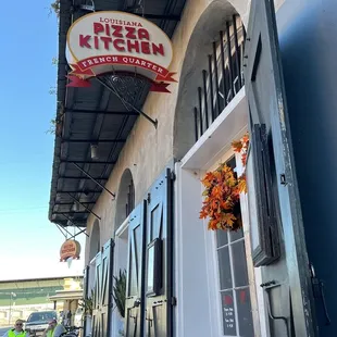 the outside of the restaurant