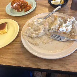 Nasty shrimp and grits some type of carrot stuff