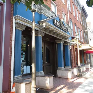 Louisiana (entrance)