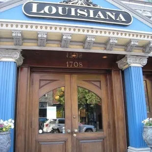 the entrance to the restaurant