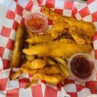 Fried Shrimp &amp; Fried Catfish &amp; Fried Chicken Strips &amp; Eggroll &amp; French Fries