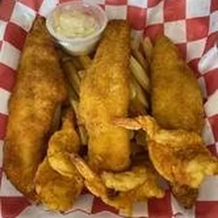 Fried Shrimp &amp; Fried Catfish &amp; French Fries
