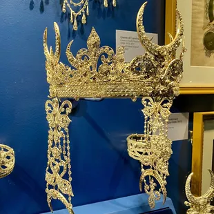 1917 Mardi Gras Queen of Carnival crown worn by Emily Percival Douglas - Made by LeBlanc-Granger &amp; Gutperle - Louisiana State Museum