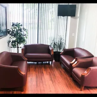 No matter how severe, pain disrupts your life. With over 45 years of combined experience treating thousands of patients, Loui...