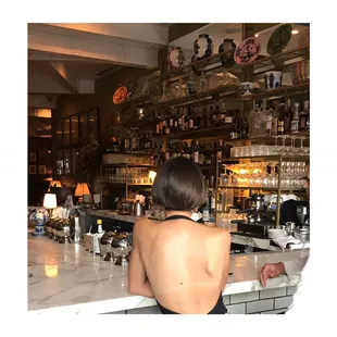 Classic cocktails &amp; full bar