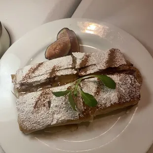 Bougatsa