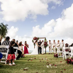 Wedding ceremony at Loulu Palm Estate - Photography by HNL Studios www.hnlstudios.com