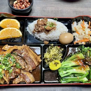 A5. Slow Braised Pork Belly Rice Bento