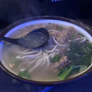 B5. Minced Pork Noodle Soup