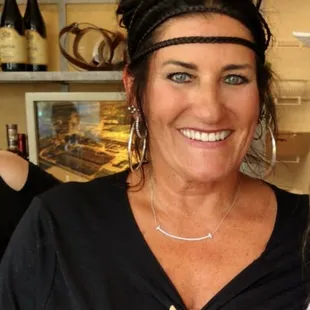 Hello. I'm Mona Lisa and I'm looking forward to meeting you all here at Lounge 24! 513-892-2111