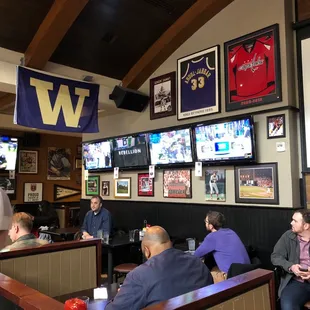 Lotsa TVs, multiple fan bases