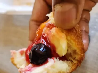 Huckleberry's Breakfast & Lunch