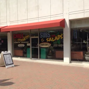 Welcome to Lou&apos;s!  Come on in!