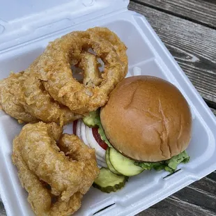 Cheeseburger with onion rings