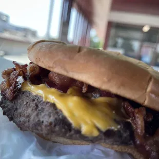 Bacon cheeseburger