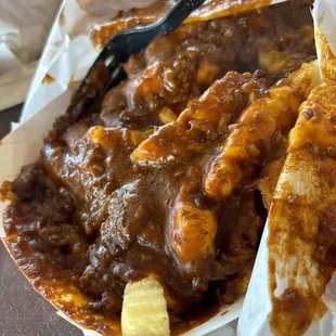 Chili cheese fries