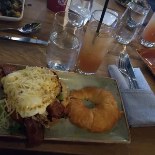 Croissant BLT