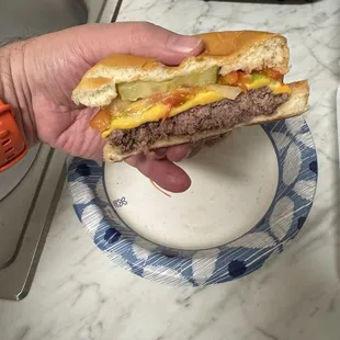Classic Cheeseburger