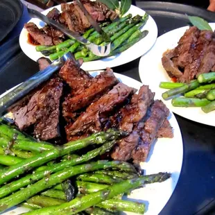 Family Style Platter Grilled Sirloin &amp; Asparagus