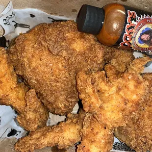 3 Tenders + 2 Pieces + Rocky&apos;s Hot Sauce