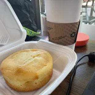 Warm cake  Latte Lemon Cake