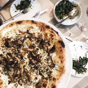 Roasted Mushroom Pizza