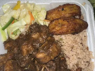 Jadari Irie Sizzle Caribbean Cuisine