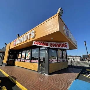 Love Donuts