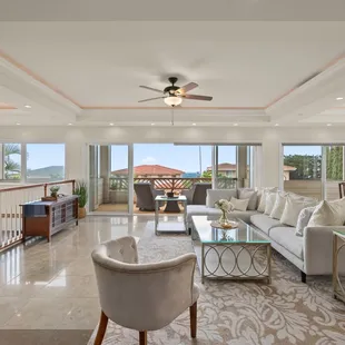 2nd floor family/sitting room area (Hale Mauka Estate)