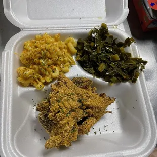 food, chicken wings and fried chicken